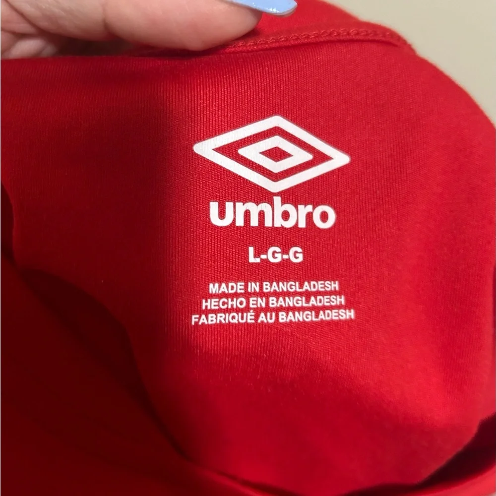 Like New Umbro Red Polyester shirt- size L - Picture 3 of 5